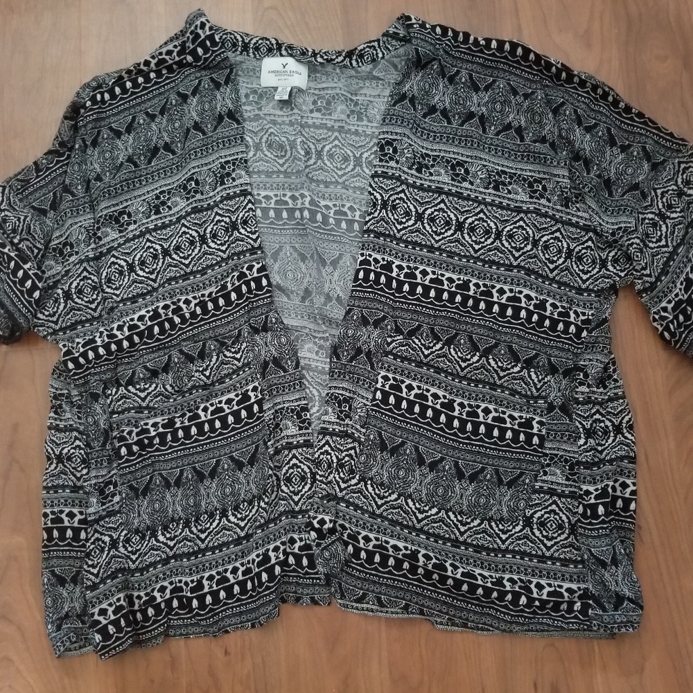 American eagle size xs/s kimono fringe sleeves